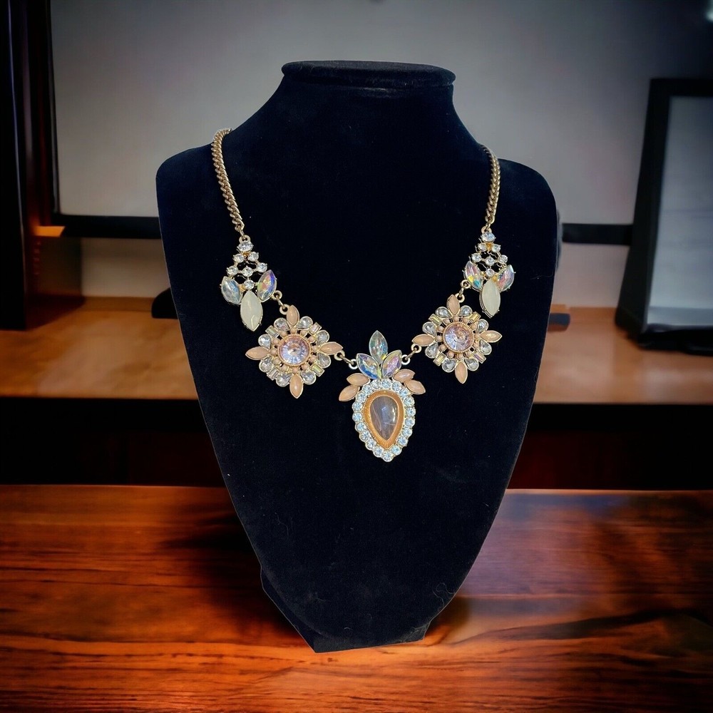 Chunky Rhinestone Statement Necklace ~ Peach and Clear Stones Gold Tone - Picture 2 of 5